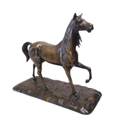 Cheval en bronze